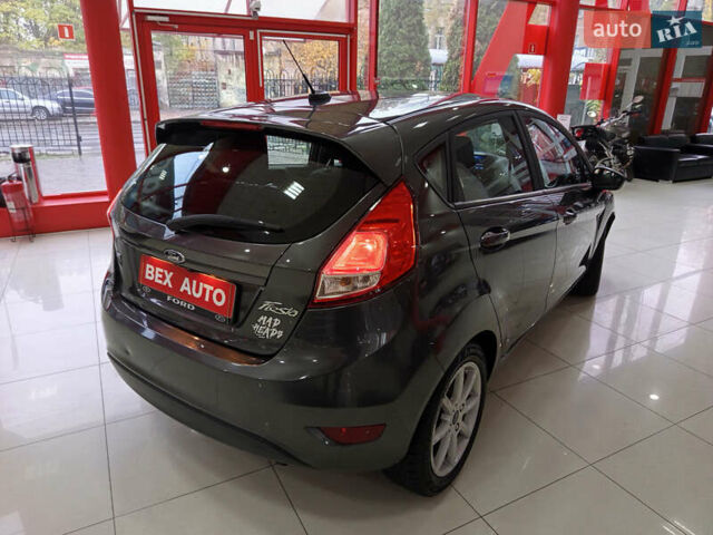 Серый Форд Фиеста, объемом двигателя 1.6 л и пробегом 41 тыс. км за 9200 $, фото 6 на Automoto.ua