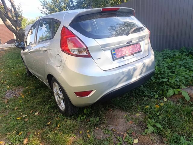 Серый Форд Фиеста, объемом двигателя 1.6 л и пробегом 77 тыс. км за 10200 $, фото 3 на Automoto.ua