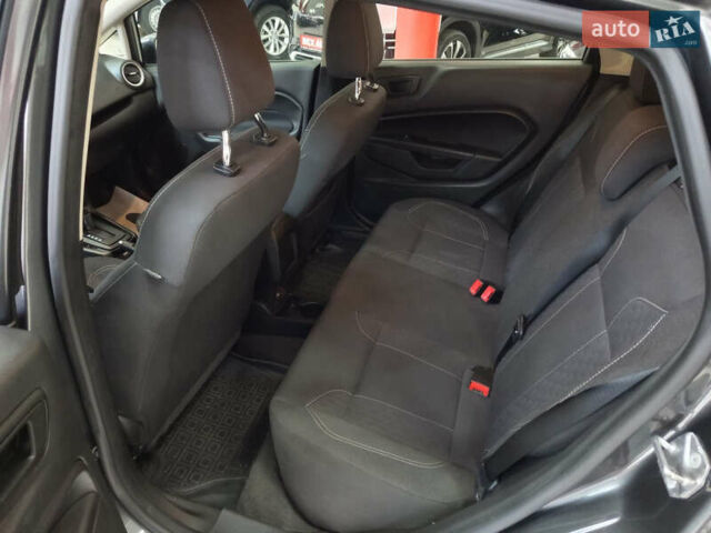 Серый Форд Фиеста, объемом двигателя 1.6 л и пробегом 41 тыс. км за 9200 $, фото 16 на Automoto.ua