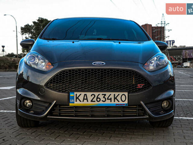 Серый Форд Фиеста, объемом двигателя 1.6 л и пробегом 85 тыс. км за 12500 $, фото 25 на Automoto.ua