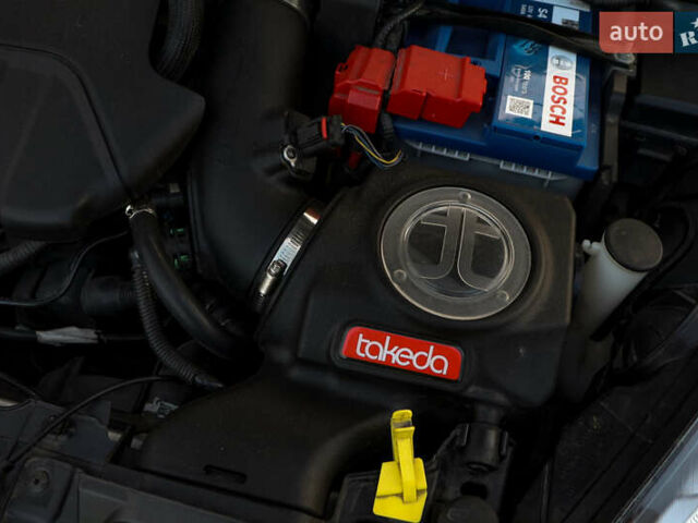 Серый Форд Фиеста, объемом двигателя 1.6 л и пробегом 85 тыс. км за 12500 $, фото 57 на Automoto.ua