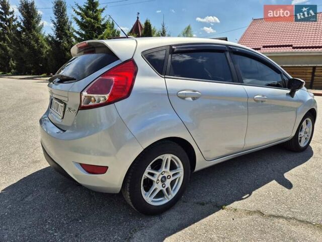 Серый Форд Фиеста, объемом двигателя 1.6 л и пробегом 122 тыс. км за 9900 $, фото 30 на Automoto.ua