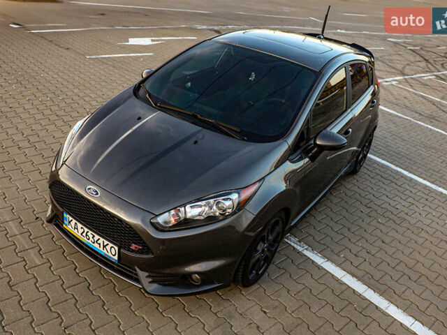 Серый Форд Фиеста, объемом двигателя 1.6 л и пробегом 85 тыс. км за 12500 $, фото 9 на Automoto.ua