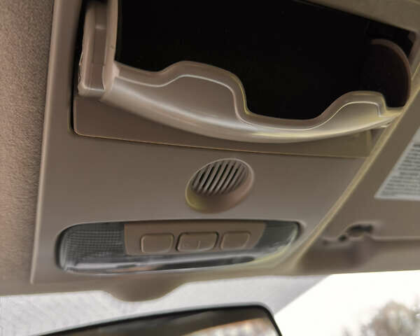 Сірий Форд Фієста, об'ємом двигуна 1.6 л та пробігом 124 тис. км за 9200 $, фото 20 на Automoto.ua