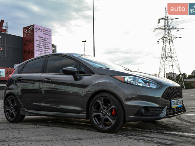 Серый Форд Фиеста, объемом двигателя 1.6 л и пробегом 85 тыс. км за 12500 $, фото 68 на Automoto.ua