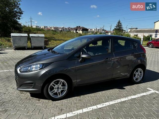 Серый Форд Фиеста, объемом двигателя 1.6 л и пробегом 86 тыс. км за 8800 $, фото 1 на Automoto.ua