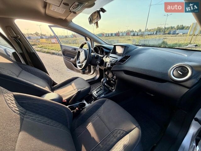 Сірий Форд Фієста, об'ємом двигуна 1.6 л та пробігом 88 тис. км за 8500 $, фото 13 на Automoto.ua