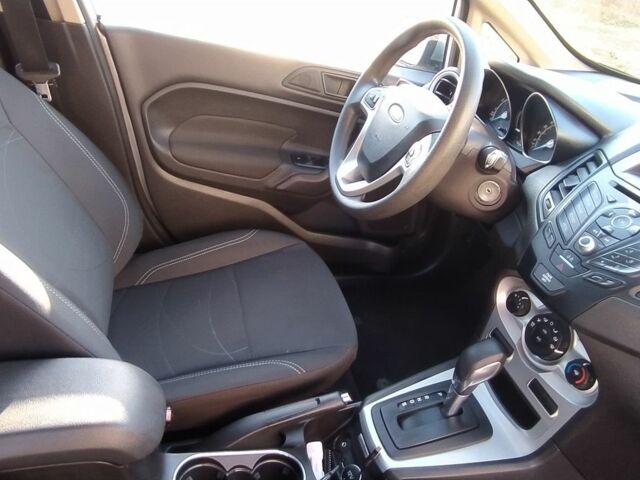 Сірий Форд Фієста, об'ємом двигуна 1.6 л та пробігом 77 тис. км за 10200 $, фото 13 на Automoto.ua