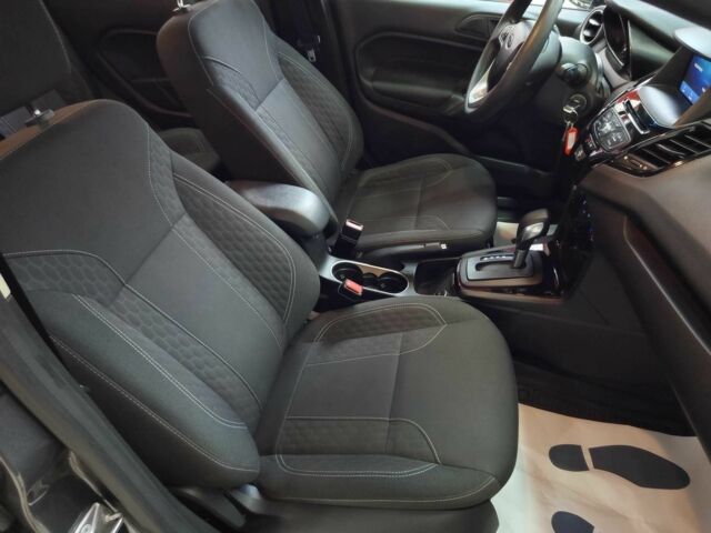 Серый Форд Фиеста, объемом двигателя 1.6 л и пробегом 41 тыс. км за 9200 $, фото 14 на Automoto.ua