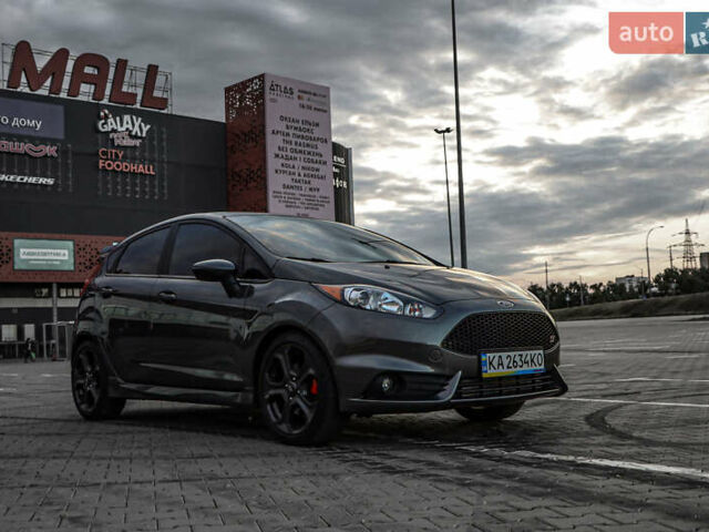 Серый Форд Фиеста, объемом двигателя 1.6 л и пробегом 85 тыс. км за 12500 $, фото 69 на Automoto.ua