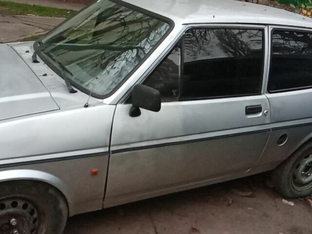 Серый Форд Фиеста, объемом двигателя 1 л и пробегом 287 тыс. км за 300 $, фото 1 на Automoto.ua