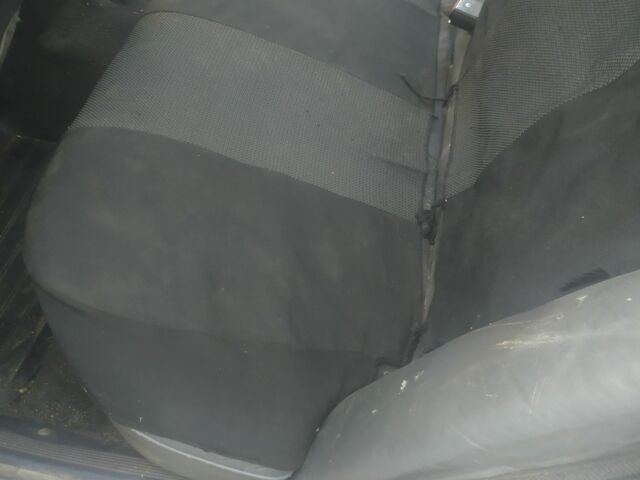 Серый Форд Фиеста, объемом двигателя 2 л и пробегом 666 тыс. км за 549 $, фото 1 на Automoto.ua