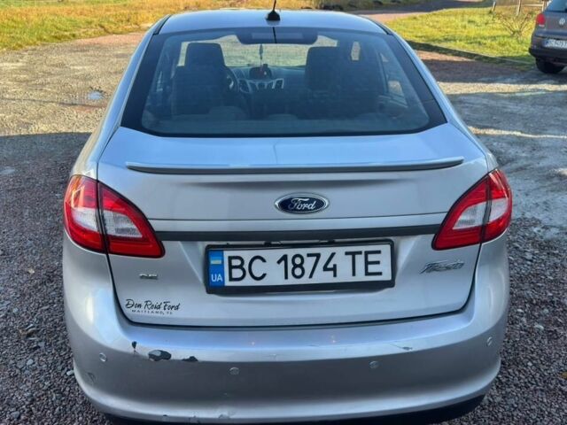 Серый Форд Фиеста, объемом двигателя 1.6 л и пробегом 266 тыс. км за 5700 $, фото 8 на Automoto.ua