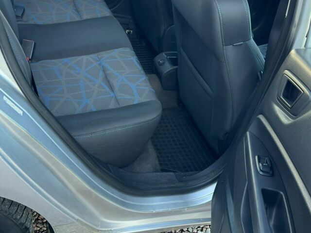 Серый Форд Фиеста, объемом двигателя 1.6 л и пробегом 266 тыс. км за 5700 $, фото 18 на Automoto.ua