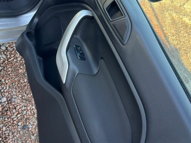 Серый Форд Фиеста, объемом двигателя 1.6 л и пробегом 266 тыс. км за 5700 $, фото 19 на Automoto.ua