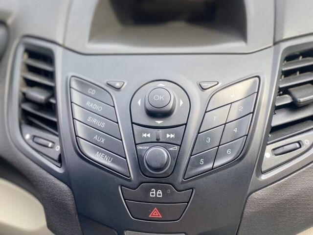 Серый Форд Фиеста, объемом двигателя 1.6 л и пробегом 240 тыс. км за 4600 $, фото 10 на Automoto.ua