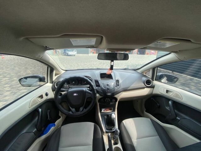 Серый Форд Фиеста, объемом двигателя 1.6 л и пробегом 240 тыс. км за 4600 $, фото 9 на Automoto.ua