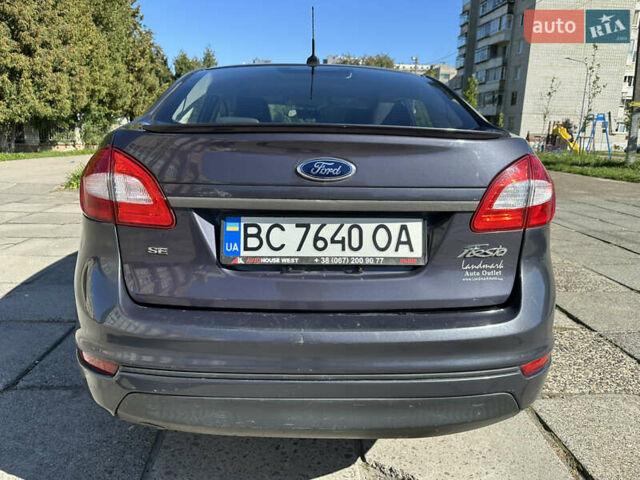 Серый Форд Фиеста, объемом двигателя 1.6 л и пробегом 189 тыс. км за 7000 $, фото 2 на Automoto.ua
