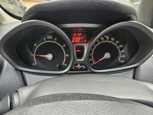 Сірий Форд Фієста, об'ємом двигуна 1.6 л та пробігом 131 тис. км за 4800 $, фото 19 на Automoto.ua