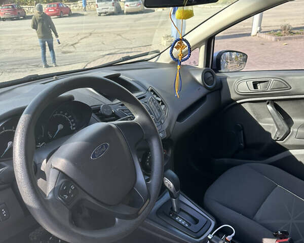 Форд Фиеста 2013 в Городок на Automoto.ua Серый Форд Фиеста, объемом двигателя 1.6 л и пробегом 79 тыс. км за 7200 $, фото 18 на Automoto.ua