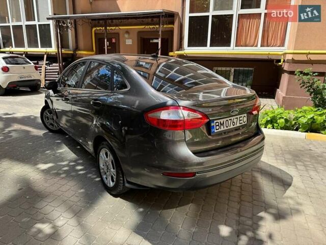 Серый Форд Фиеста, объемом двигателя 1.6 л и пробегом 224 тыс. км за 6800 $, фото 3 на Automoto.ua