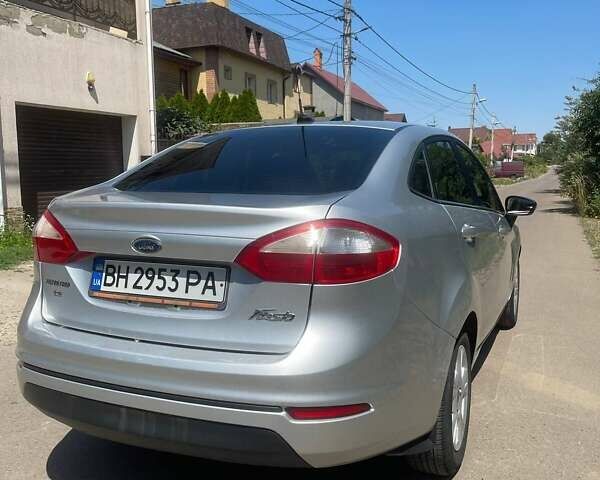 Серый Форд Фиеста, объемом двигателя 1.6 л и пробегом 161 тыс. км за 7500 $, фото 18 на Automoto.ua