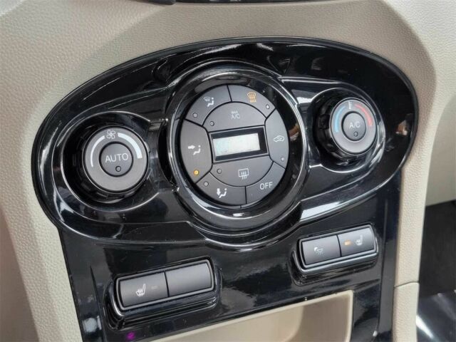 Серый Форд Фиеста, объемом двигателя 1.6 л и пробегом 81 тыс. км за 4000 $, фото 8 на Automoto.ua