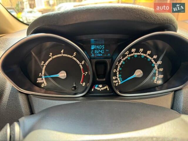 Серый Форд Фиеста, объемом двигателя 1.6 л и пробегом 224 тыс. км за 6800 $, фото 10 на Automoto.ua