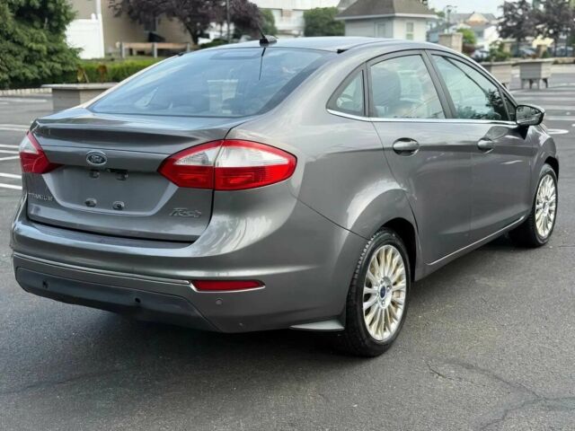 Сірий Форд Фієста, об'ємом двигуна 1.6 л та пробігом 88 тис. км за 4900 $, фото 6 на Automoto.ua