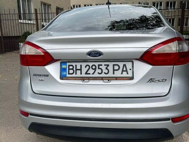 Сірий Форд Фієста, об'ємом двигуна 1.6 л та пробігом 164 тис. км за 6900 $, фото 4 на Automoto.ua