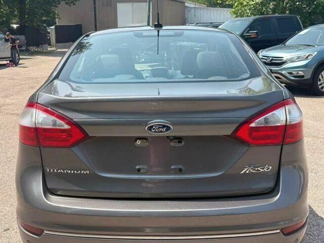 Форд Фієста 2014 у Вінниці на Automoto.ua Сірий Форд Фієста, об'ємом двигуна 1.6 л та пробігом 89 тис. км за 4100 $, фото 4 на Automoto.ua