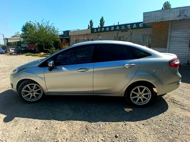 Сірий Форд Фієста, об'ємом двигуна 1.6 л та пробігом 209 тис. км за 7299 $, фото 2 на Automoto.ua