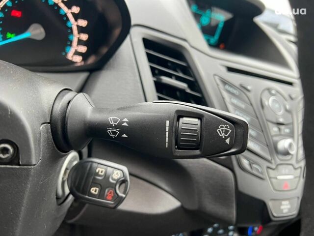 Серый Форд Фиеста, объемом двигателя 1.6 л и пробегом 177 тыс. км за 7340 $, фото 23 на Automoto.ua