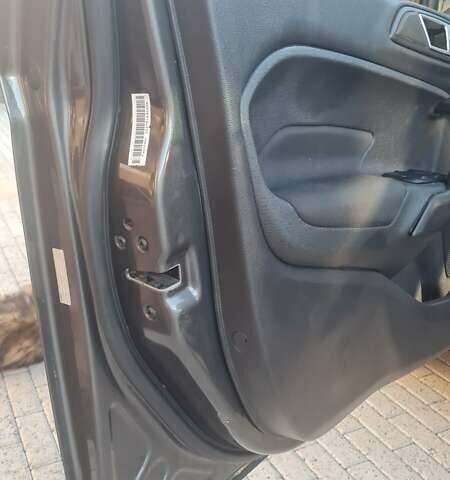 Сірий Форд Фієста, об'ємом двигуна 1.6 л та пробігом 228 тис. км за 7300 $, фото 12 на Automoto.ua