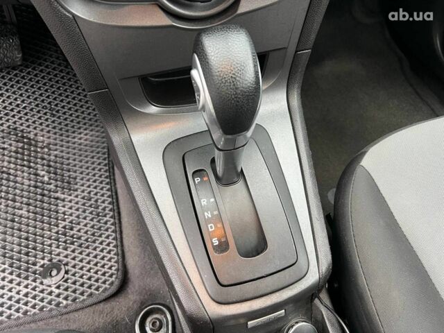 Серый Форд Фиеста, объемом двигателя 1.6 л и пробегом 177 тыс. км за 7340 $, фото 29 на Automoto.ua