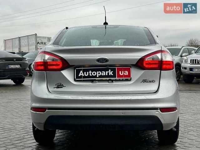 Серый Форд Фиеста, объемом двигателя 1.6 л и пробегом 177 тыс. км за 7340 $, фото 5 на Automoto.ua