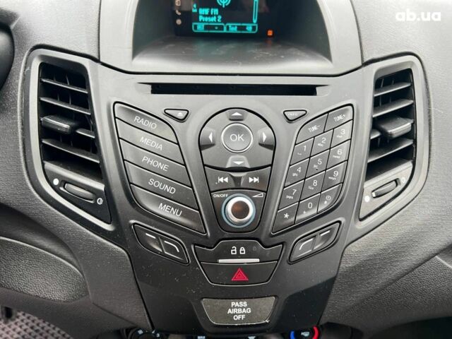 Серый Форд Фиеста, объемом двигателя 1.6 л и пробегом 177 тыс. км за 7340 $, фото 27 на Automoto.ua