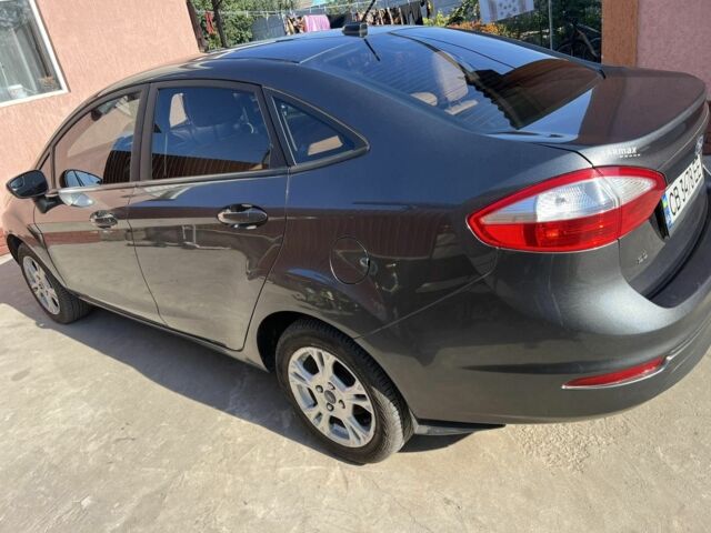 Серый Форд Фиеста, объемом двигателя 1.6 л и пробегом 155 тыс. км за 6700 $, фото 1 на Automoto.ua