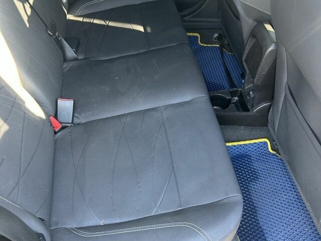 Серый Форд Фиеста, объемом двигателя 1.6 л и пробегом 256 тыс. км за 6500 $, фото 12 на Automoto.ua