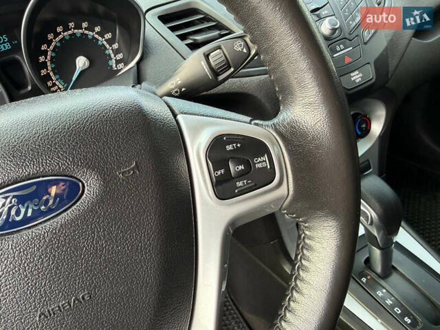 Серый Форд Фиеста, объемом двигателя 1.6 л и пробегом 147 тыс. км за 6999 $, фото 31 на Automoto.ua