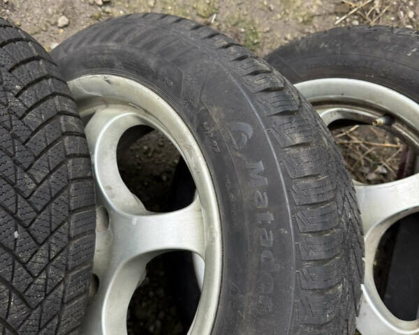 Сірий Форд Фієста, об'ємом двигуна 1.6 л та пробігом 89 тис. км за 6300 $, фото 10 на Automoto.ua