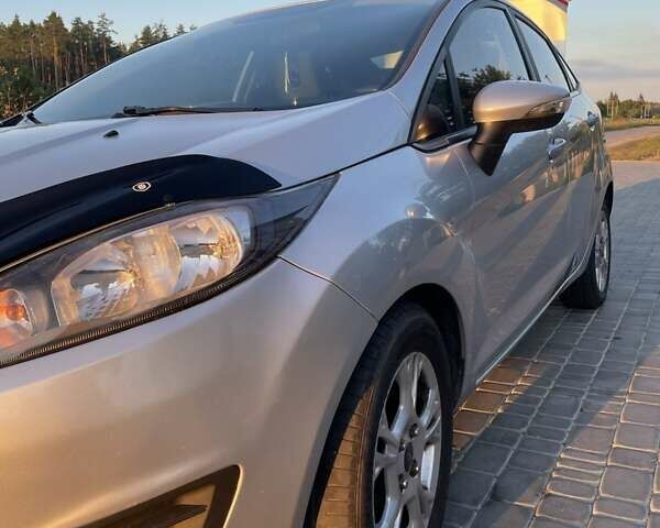 Сірий Форд Фієста, об'ємом двигуна 1.6 л та пробігом 315 тис. км за 6200 $, фото 5 на Automoto.ua