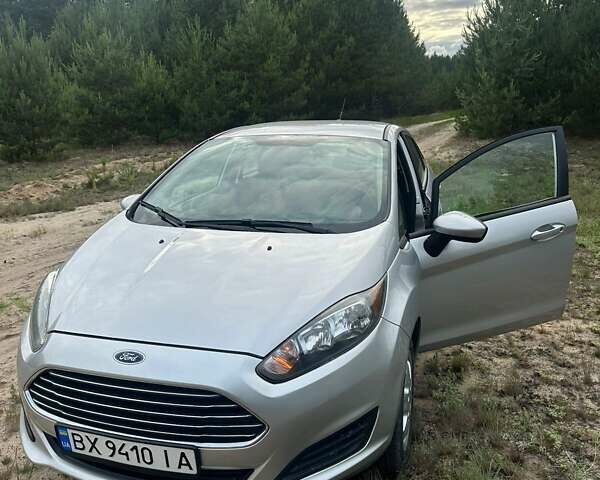 Серый Форд Фиеста, объемом двигателя 1.6 л и пробегом 81 тыс. км за 8250 $, фото 18 на Automoto.ua