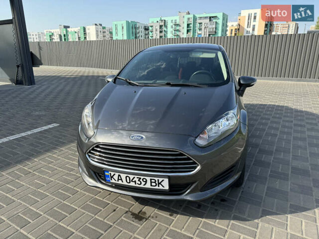 Серый Форд Фиеста, объемом двигателя 1.6 л и пробегом 145 тыс. км за 7500 $, фото 1 на Automoto.ua