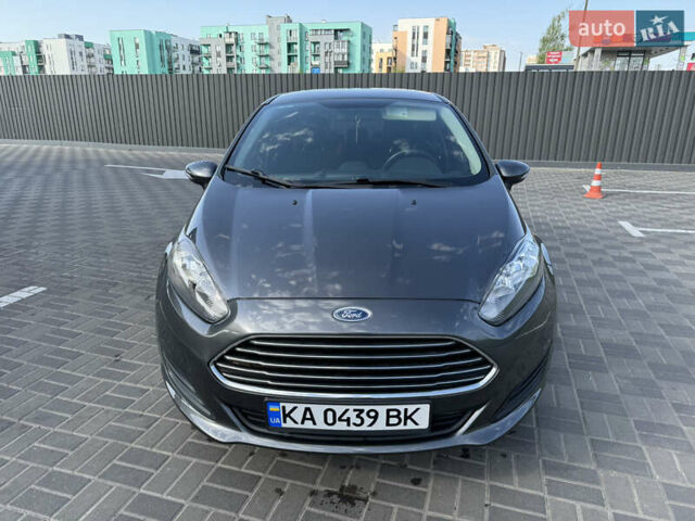 Серый Форд Фиеста, объемом двигателя 1.6 л и пробегом 145 тыс. км за 7400 $, фото 1 на Automoto.ua