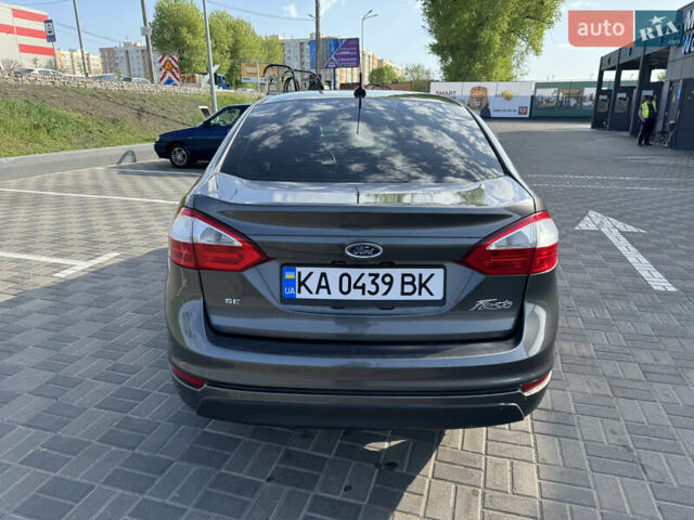 Серый Форд Фиеста, объемом двигателя 1.6 л и пробегом 145 тыс. км за 7500 $, фото 9 на Automoto.ua