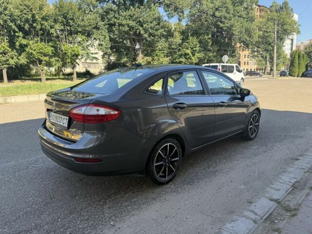 Серый Форд Фиеста, объемом двигателя 1.6 л и пробегом 150 тыс. км за 6700 $, фото 2 на Automoto.ua