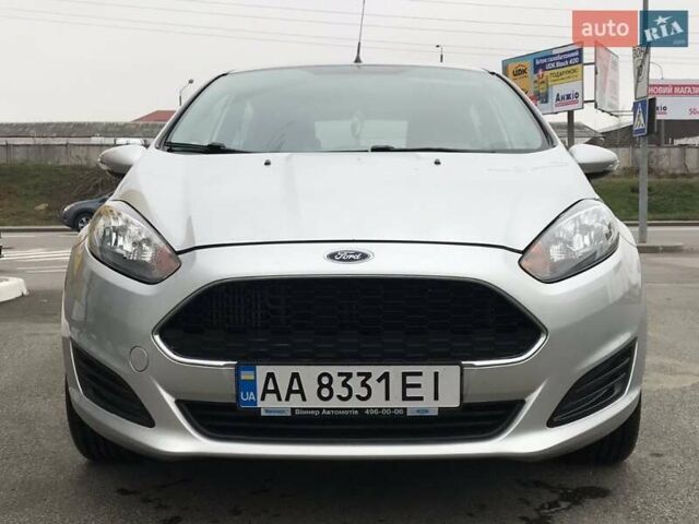 Сірий Форд Фієста, об'ємом двигуна 1 л та пробігом 116 тис. км за 6000 $, фото 8 на Automoto.ua
