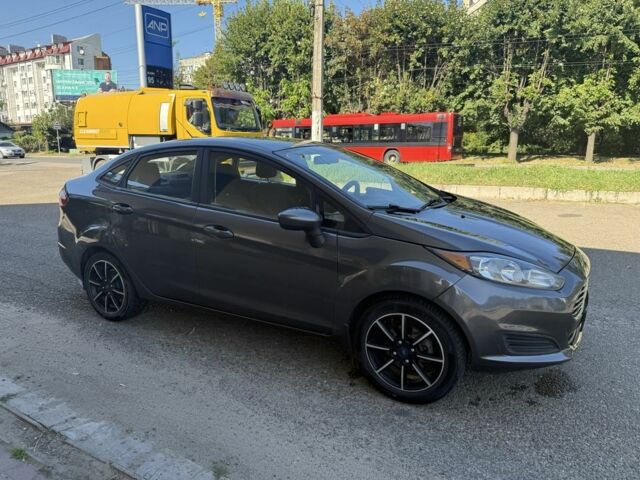 Серый Форд Фиеста, объемом двигателя 1.6 л и пробегом 150 тыс. км за 6700 $, фото 1 на Automoto.ua