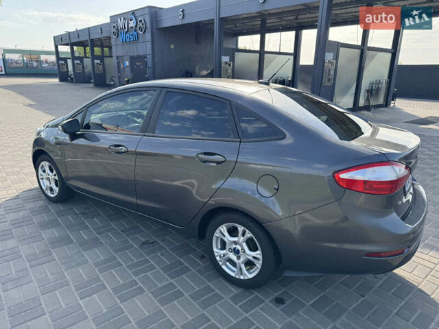 Серый Форд Фиеста, объемом двигателя 1.6 л и пробегом 145 тыс. км за 7500 $, фото 8 на Automoto.ua